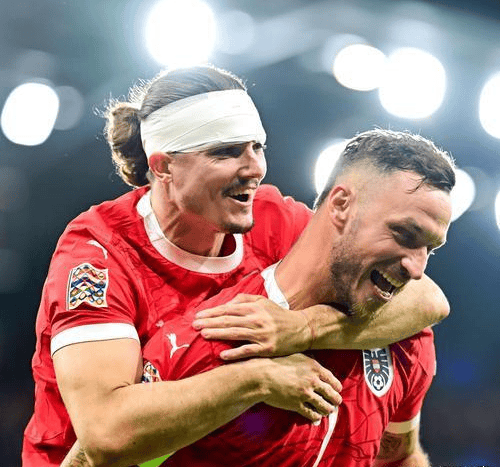 包含哈兰德遭遇十五持续失利,巴黎圣日耳曼教练压力巨大!赛场气氛高涨的词条 包含哈兰德遭遇十五持续失利,巴黎圣日耳曼教练压力巨大!赛场气氛高涨的词条