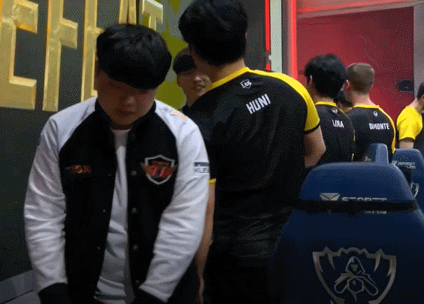 Kaiyun中国网页版入口JackeyLove巅峰对决，穆古鲁扎与50激战RNG分钟，赛事规则更新胜负难料！(穆古鲁扎男朋友)